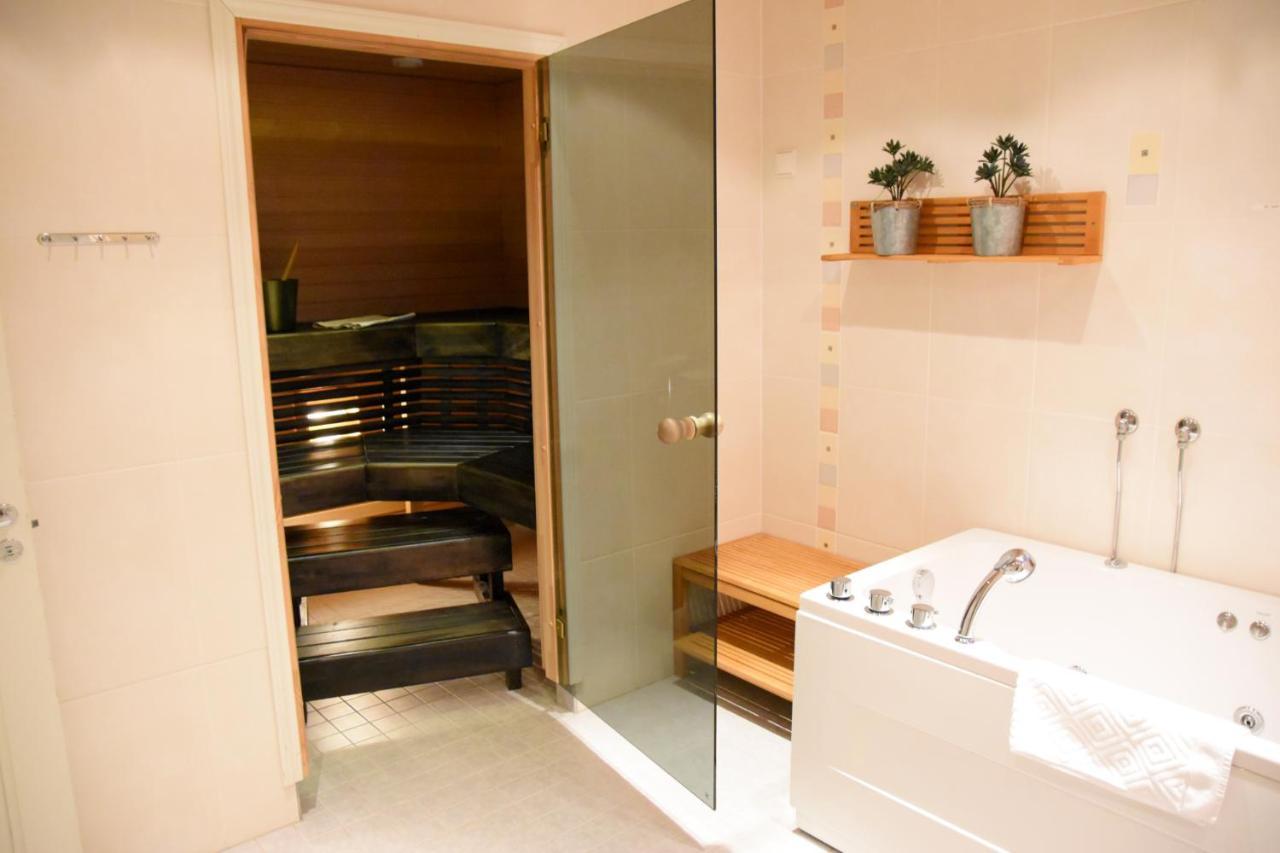 Hotel Hiisi Hill Jämsä Eksteriør billede